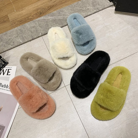 Luxe Lounge | Furry Slippers